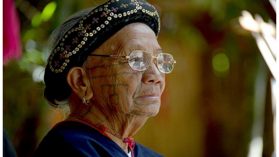 大班歌唱活动《我们的族音》PPT课件教案大班歌唱我们的族音 课件..pptx_第3页