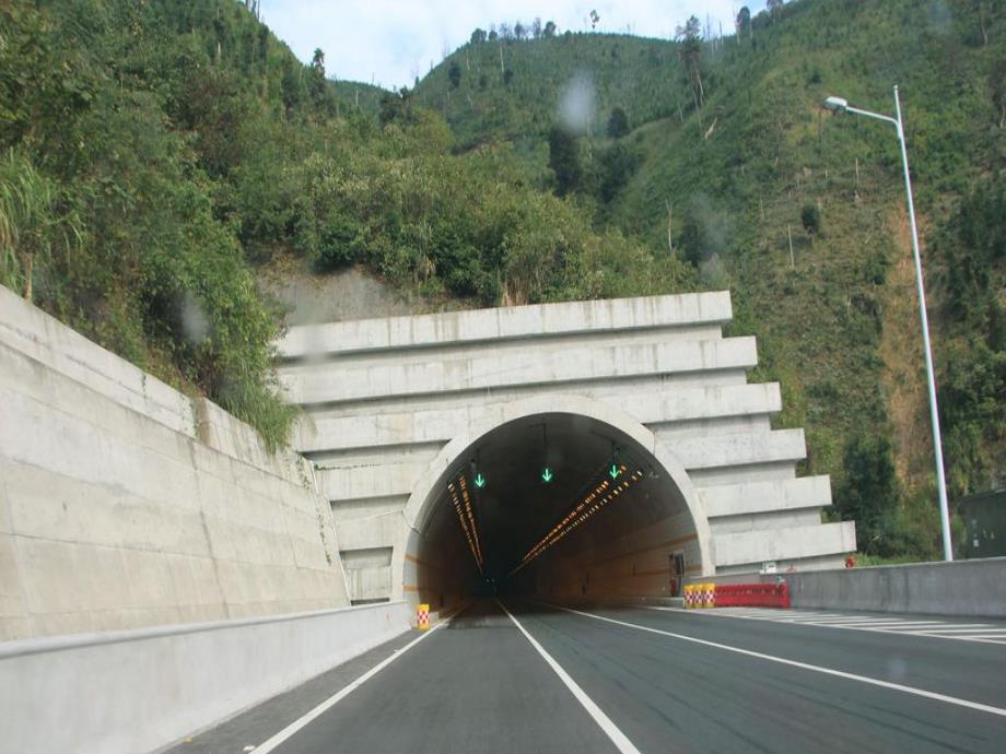 快乐轮胎PPT课件教案图片PPT课件.pptx_第3页